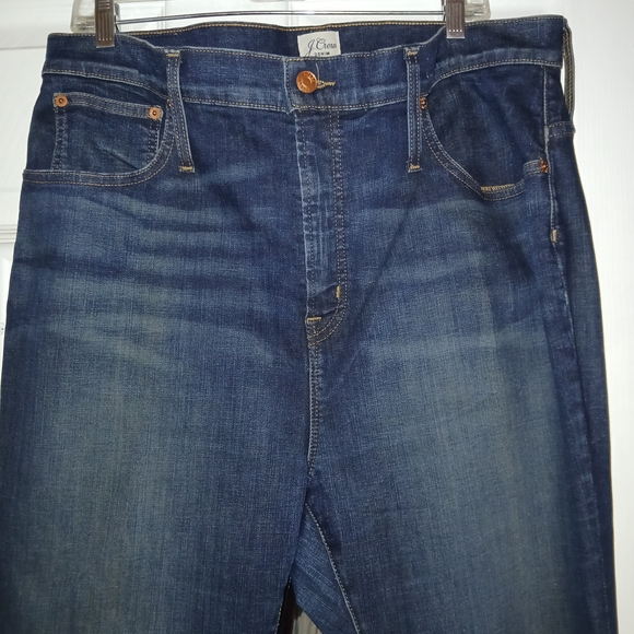 J. Crew Curvy, Full Length, Demi Boot Cut Jeans - Picture 9 of 10